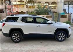 GMC Acadia